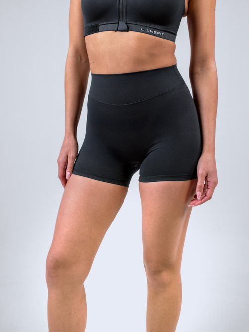 CloudNine™ No Front Seam Short - Black