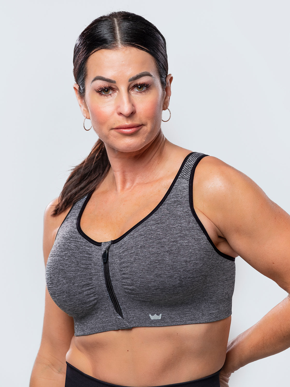 New Shefit Sports Bra Peach Size 5-Luxe With Laundry Bag